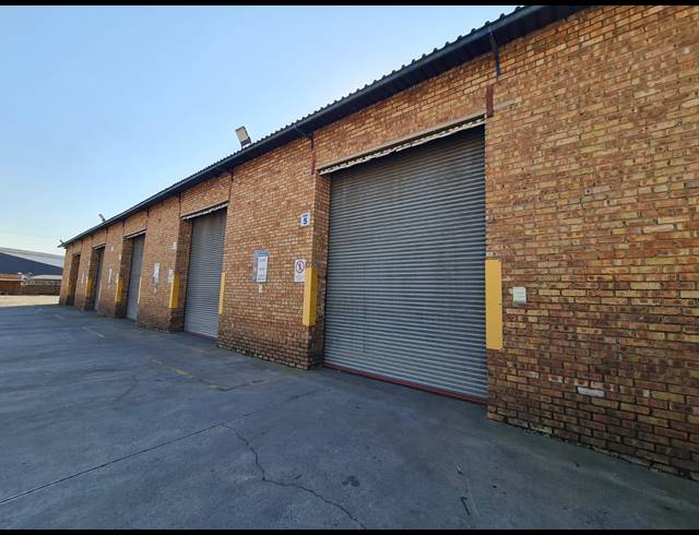 5,500M² WAREHOUSE TO LET IN WADEVILLE